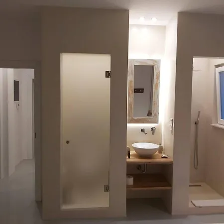 Maria Seaview Near 나오우사